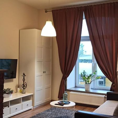 Studio Flat In A Historical XIX C. Building. Каунас Екстериор снимка