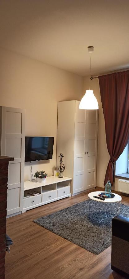 Studio Flat In A Historical XIX C. Building. Каунас Екстериор снимка