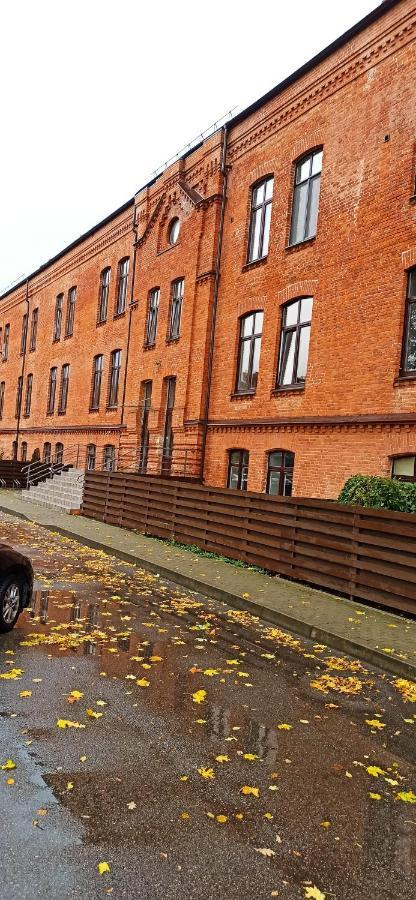 Studio Flat In A Historical XIX C. Building. Каунас Екстериор снимка